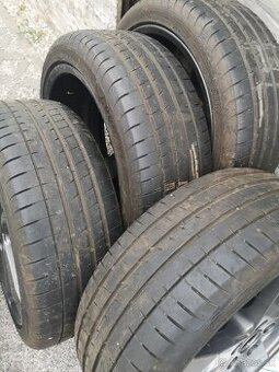 255/40 R18 Goodyear
