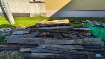 Darujem drevo / na palivo / kúrenie