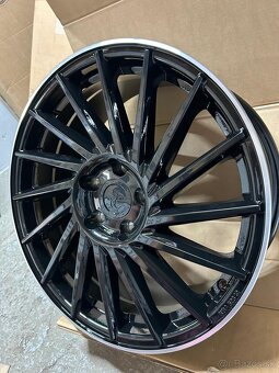 Keskin Kt17 8j X R18 5x112 ET45 Black Lip Polish 72.6