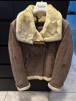 Kožená bunda s pravou kožušinkou