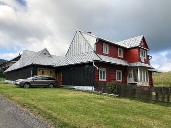 Rozsiahly pozemok cca 2500m2 Ždiar s chalupou