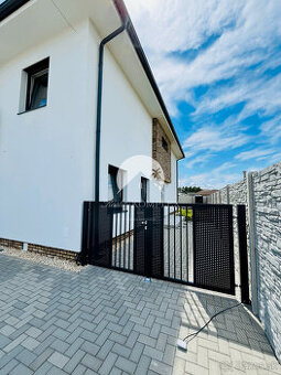 Reality KOMPLEX s.r.o. Vám ponúka na predaj priestranný a sv