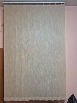 Predam vertikalne latkove zaluzie 2ks