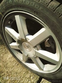 Cadillac STS kola r17