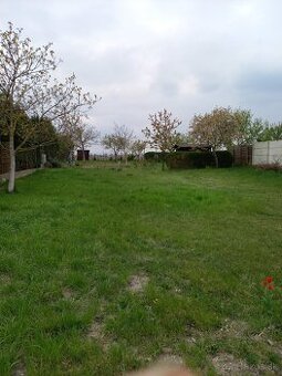 stavebný pozemok v Miloslavove - 1