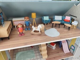 Domček na hranie s nabytkom