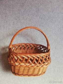 Prútený kosik