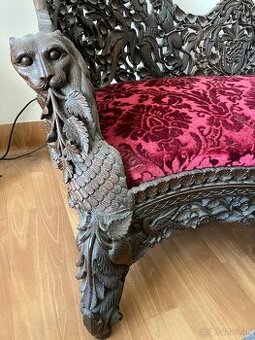 Starožitný nábytok