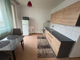 Na prenájom 2-izbový byt nad Tescom v Rožňave