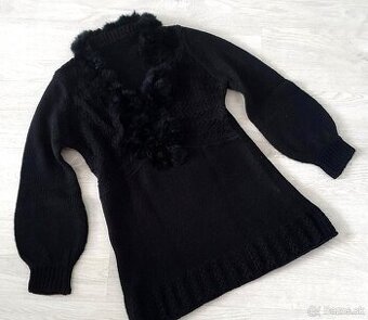 Dlhší pulóver s kožušinou v.L