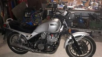 Yamaha xj750