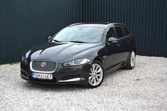 Jaguar XF 2.2 SportBrake, Servisná kniha