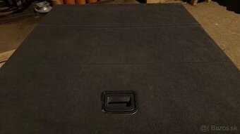 Audi A4 B7 Avant  podlaha kufru