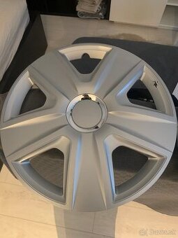 Puklice na kolesa 14" 15" 16" v perfektnom stave