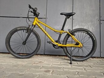 Predám superľahký detský bike Rascal 20