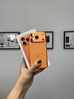 Apple iPhone 17 Pro 256GB Cosmic Orange