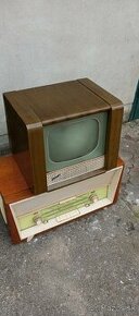 Starožitný ruský televízor