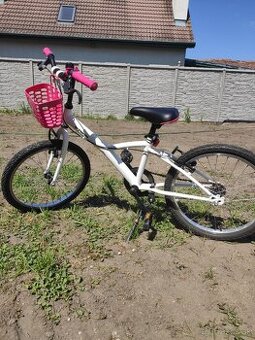 Dievčenský bicykel