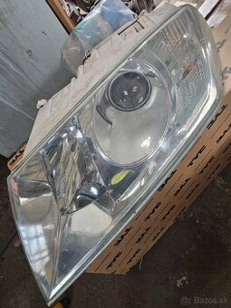 Škoda octavia 2 xenonove predne svetla