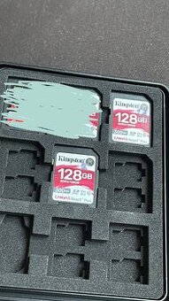 2x 128GB SD+2x 128GB CF Express karty