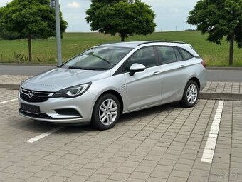 Opel Astra K Sports Tourer+ / Automat 6