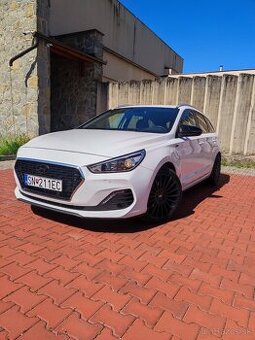 Hyundai i30 1,6 CRDi automat