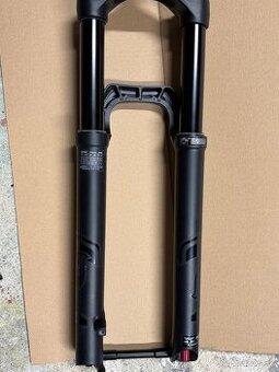 Vidlica fox 32 float rhythm