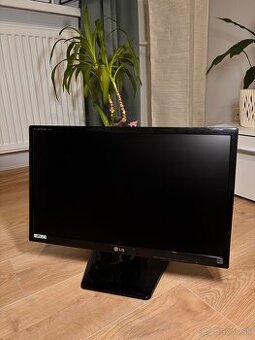 23" LG IPS Monitor IPS4 Series