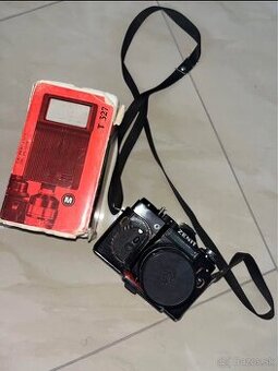 Zenit 12XP + blesk T 327 – retro filmový fotoaparát