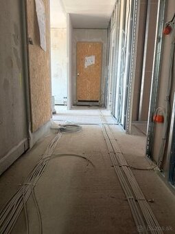 Elektrikár – Kassel Nemecko, Bytová elektroinštalácia