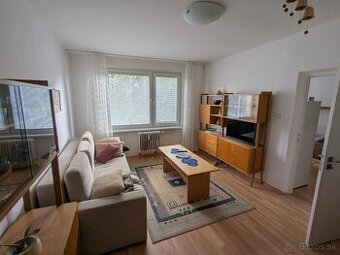 Prenajmem 1-izbový byt (1,5+kk, 36 m²) - Zvolenská, Martin