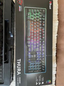 Výhodne predám novú hráčsku klávesnicu