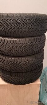 Predám skoro nové pneumatiky 195/65 R15