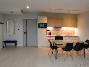 2 izbový plne zariadený byt s parkovaním, Šamorín - 1