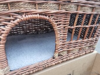 Pelech / domček / búda