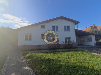 4 izbový dom na Zobore na prenajom - 1