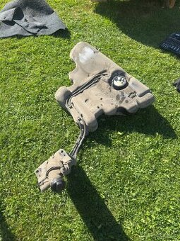 nádrž na Škodu Octavia 1 (1.9 TDI, 81 kW)