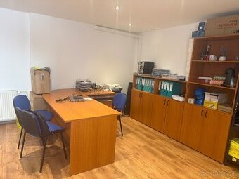 Na prenájom kancelársky priestor 22m2  - Voľný ihned