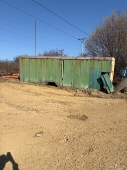 Stavebná búda, nadstavba na auto