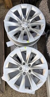 Predam Tesla Model S Slipstream 19'' + TPMS