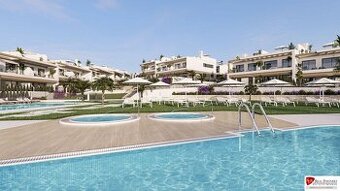 REB.sk 2-izbový bungalov so záhradou, Torrevieja, Costa Blan