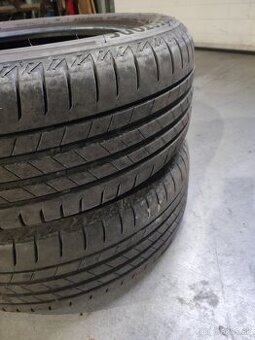 Predám 2ks letné pneu Bridgestone 205/55 R16