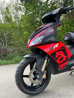 aprilia sr 50