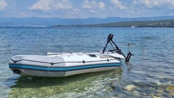 nafukovací čln Intex Mariner3, s elektromotorom
