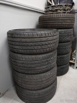 Predám pneu. Matador Hectorra3 215/45 R17