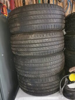 195/55R15 predám 4x Barum Bravuris 5