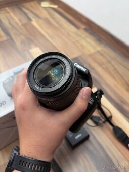 Canon EOS 2000D + 18-55mm DC III – ako nový