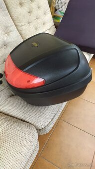 Kufor na motorku