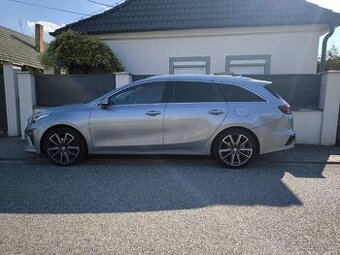 KIA Cee’d SW 1.6CRDi GOLD A/T