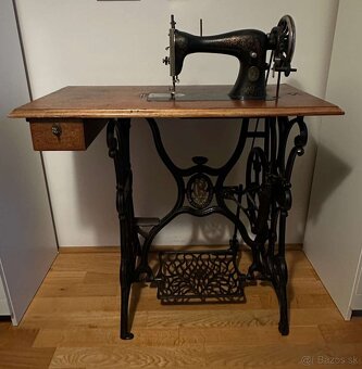 Šijací stroj SINGER